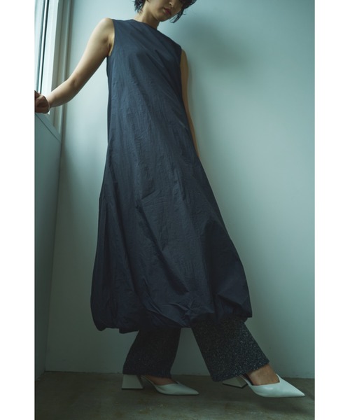 Abor（アボア）の「【Abor】スリーブレスバルーンドレス（ワンピース・レディース・ブラック/アイボリー・FREE）」の9枚目の写真