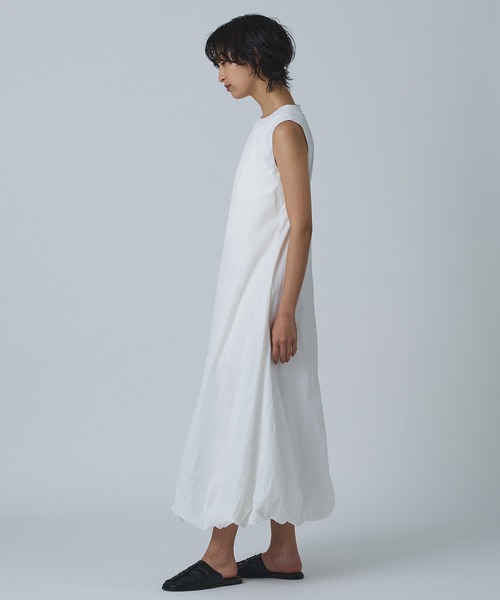 Abor（アボア）の「【Abor】スリーブレスバルーンドレス（ワンピース・レディース・ブラック/アイボリー・FREE）」の13枚目の写真