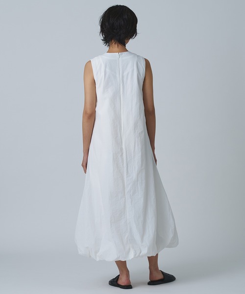 Abor（アボア）の「【Abor】スリーブレスバルーンドレス（ワンピース・レディース・ブラック/アイボリー・FREE）」の14枚目の写真