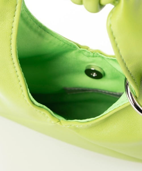 cache cache（カシュ カシュ）の「カシュカシュ cachecache / ソフト合皮ミニバッグ付きスマホストラップセット（ショルダーバッグ・レディース・ライトグレー/ブラック/イエロー/オレンジ/グリーン・FREE）」の16枚目の写真