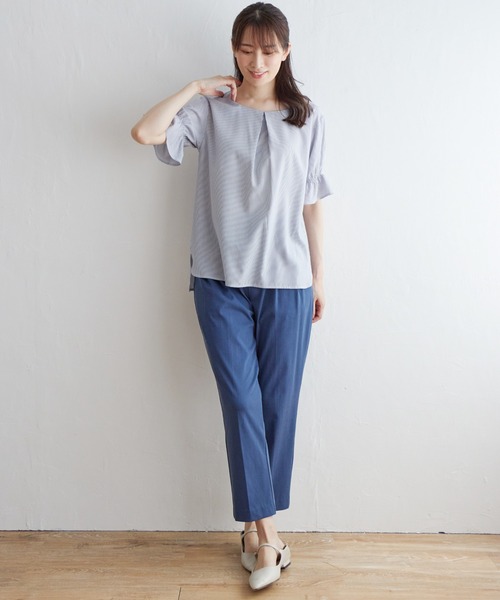 ikka(イッカ)の「【接触冷感】ひやっとシャーリングスリーブブラウス(シャツ/ブラウス・レディース・ネイビー/ブルー/ブラック・S/M/L)」の4枚目の写真