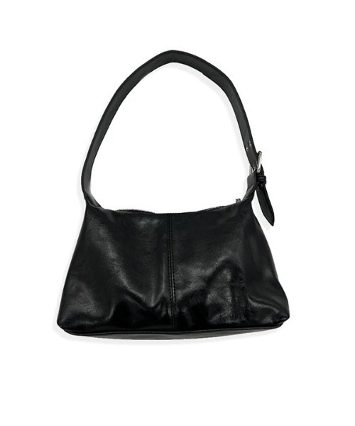 Basic Pleasure Mode(ベーシックプレジャーモード)の「【Basic Pleasure Mode/ ベーシックプレジャーモード 】PU SHOULDER BAG WITH BRANDED GUMMY/ フェイクレザー ショルダーバッグ レザーハンドバッグ ウィズブランドガミィ(ショルダーバッグ・メンズ・ブラック・ONE SIZE)」の7枚目の写真