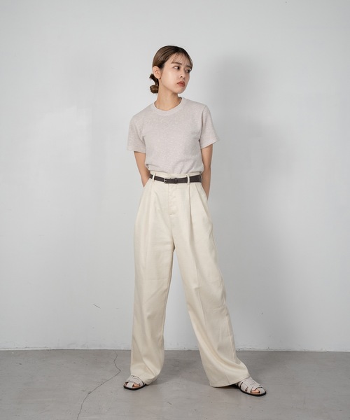 Amiur（エミレ）の「useful stretch fit tops（Tシャツ/カットソー・レディース・ブラウン系その他/ベージュ/ブラック・FREE）」の7枚目の写真