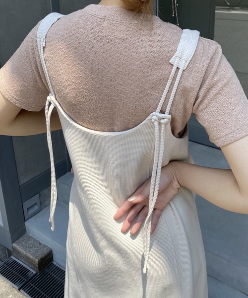 Amiur（エミレ）の「useful stretch fit tops（Tシャツ/カットソー・レディース・ブラウン系その他/ベージュ/ブラック・FREE）」の4枚目の写真