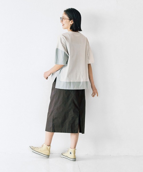 avecmoi（アヴェクモワ）の「【佐藤かなさんプロデュース】 アヴェクモワ　バイカラーＴシャツ〈グレージュ×グレー〉（Tシャツ/カットソー・レディース・グレー・1/2）」の5枚目の写真