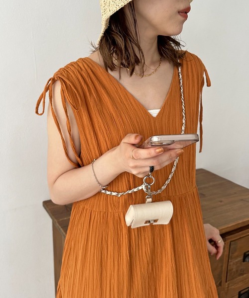 DISCOAT(ディスコート)の「ターンロックポーチ付きストラップ(スマホグッズ・レディース・ホワイト系その他/ブラック系その他/ホワイト/ブラック系その他2・FREE)」の9枚目の写真