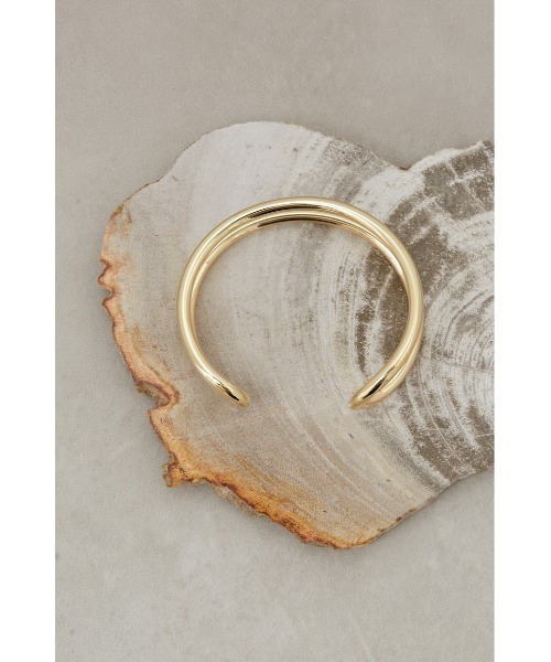 AZUL by moussy（アズールバイマウジー）の「ニュアンスカーブダブルリングバングル（バングル/リストバンド・レディース・シルバー/ゴールド系その他・FREE）」の10枚目の写真