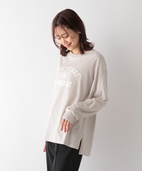 GLOBAL WORK（グローバルワーク）の「ヘビロッTEEプリント長袖/ 906272（Tシャツ/カットソー・レディース・ホワイト系その他3/ホワイト系その他4/ホワイト系その他5/ホワイト系その他7/グレー系その他/ベージュ系その他・MEDIUM/LARGE）」の6枚目の写真