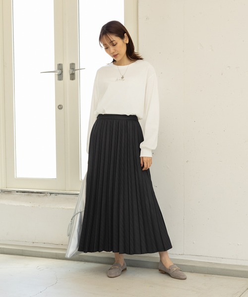 GLOBAL WORK（グローバルワーク）の「ヘビロッTEEプリント長袖/ 906272（Tシャツ/カットソー・レディース・ホワイト系その他3/ホワイト系その他4/ホワイト系その他5/ホワイト系その他7/グレー系その他/ベージュ系その他・MEDIUM/LARGE）」の16枚目の写真