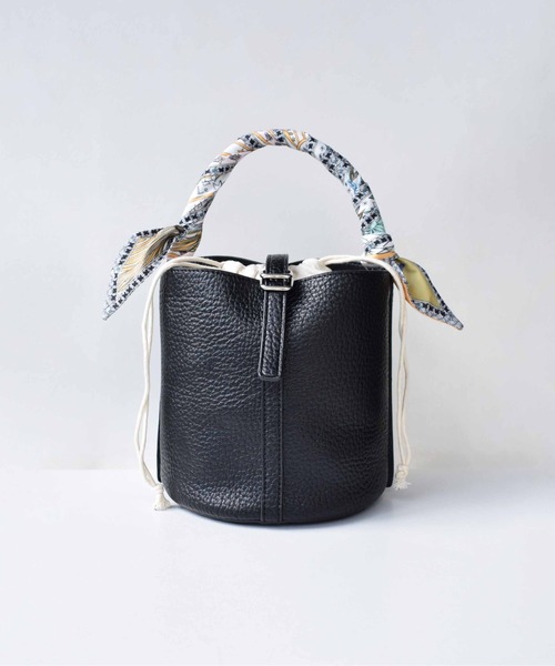 PICCIN（ピッチン）の「スカーフ付きワンハンドルバケツバッグ（ハンドバッグ・レディース・オフホワイト/ブラック・FREE）」の19枚目の写真