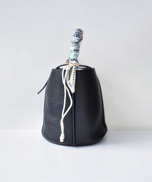 PICCIN（ピッチン）の「スカーフ付きワンハンドルバケツバッグ（ハンドバッグ・レディース・オフホワイト/ブラック・FREE）」の20枚目の写真