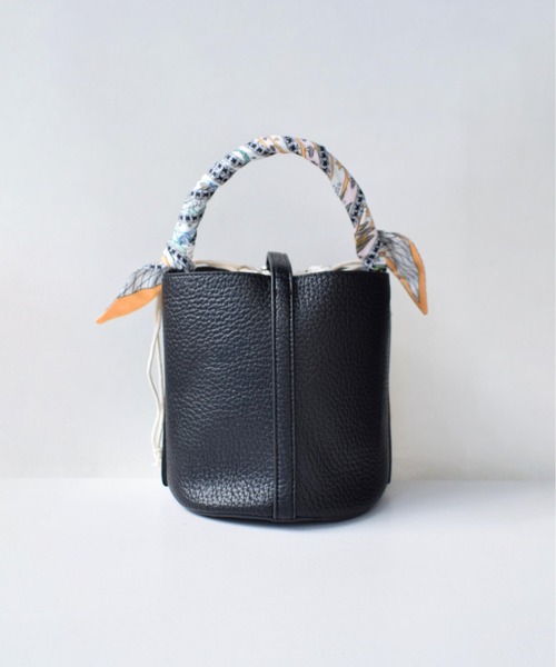 PICCIN（ピッチン）の「スカーフ付きワンハンドルバケツバッグ（ハンドバッグ・レディース・オフホワイト/ブラック・FREE）」の21枚目の写真