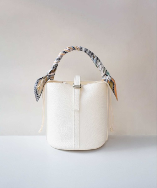 PICCIN（ピッチン）の「スカーフ付きワンハンドルバケツバッグ（ハンドバッグ・レディース・オフホワイト/ブラック・FREE）」の9枚目の写真