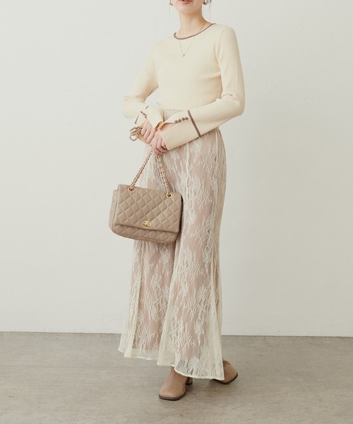 natural couture（ナチュラルクチュール）の「WEB限定 / 袖口釦配色ニット（ニット/セーター・レディース・ブルー/ブラック/グレイッシュベージュ/モカ/オフホワイト・FREE）」の9枚目の写真