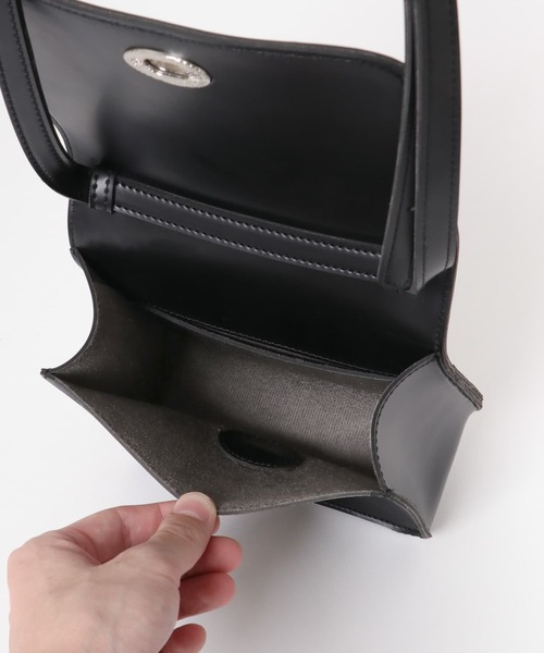 SENSE OF PLACE by URBAN RESEARCH（センスオブプレイスバイアーバンリサーチ）の「フェイクレザーフラップショルダーバッグ（ショルダーバッグ・メンズ・ブラック系その他/ブラック・ONE）」の7枚目の写真