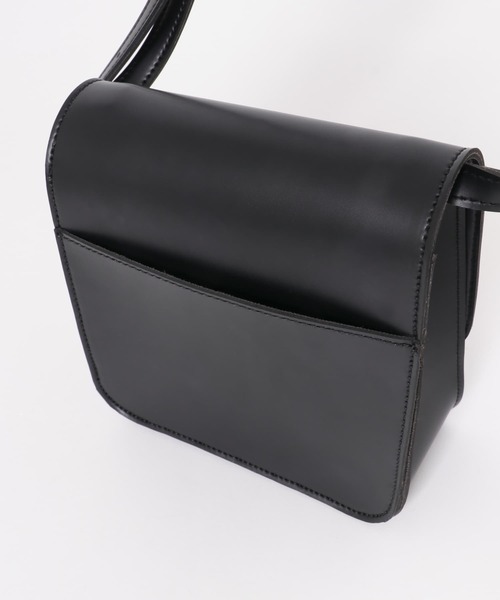 SENSE OF PLACE by URBAN RESEARCH（センスオブプレイスバイアーバンリサーチ）の「フェイクレザーフラップショルダーバッグ（ショルダーバッグ・メンズ・ブラック系その他/ブラック・ONE）」の8枚目の写真