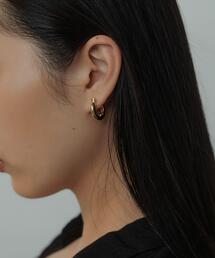 SMELLY so’ circle pierce