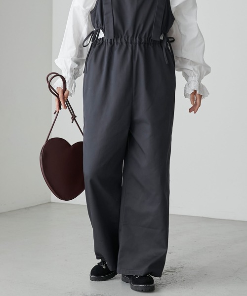 forksy.（フォルクシー）の「【forksy.】ウエストカットアウトシャーリングサロペット（サロペット/オーバーオール・レディース・グレイッシュベージュ/チャコール・FREE）」の9枚目の写真