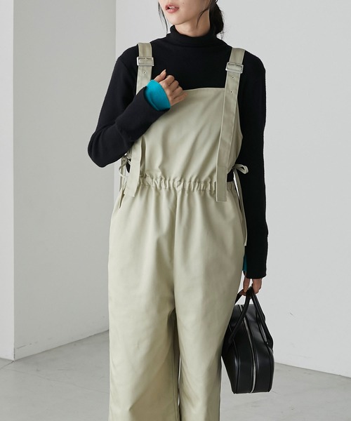 forksy.（フォルクシー）の「【forksy.】ウエストカットアウトシャーリングサロペット（サロペット/オーバーオール・レディース・グレイッシュベージュ/チャコール・FREE）」の21枚目の写真