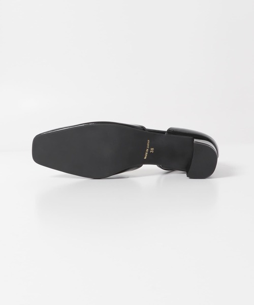 URBAN RESEARCH ROSSO WOMEN（アーバンリサーチ　ロッソ）の「Vカットエナメルパンプス（パンプス・レディース・ブラック・38/37）」の11枚目の写真