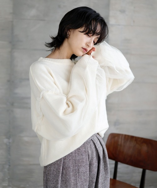 LIAN（リアン）の「袖チュールニットプルオーバー（ニット/セーター・レディース・アイボリー/ブラック/グレー・FREE）」の5枚目の写真