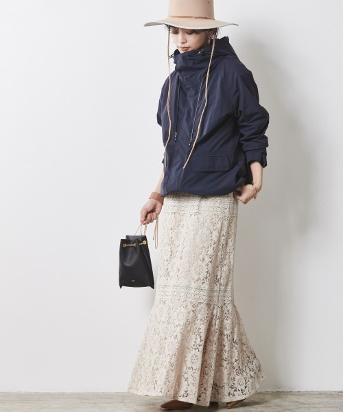 CHIC STYLE（シックスタイル）の「＜大きいサイズ＞フィールドパーカー シックスタイル（ブルゾン・レディース・ネイビー/ベージュ・3L/5L/L/LL/4L）」の8枚目の写真