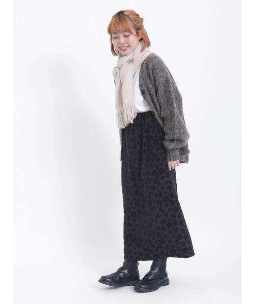 Samansa Mos2(サマンサ モスモス)の「花柄ベロアナロースカート(スカート・レディース・ブラック/オフホワイト・F)」の15枚目の写真