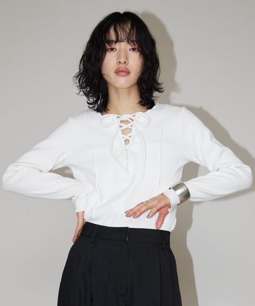 Aunt Marie's(アントマリーズ)の「2WAYレースアップトップス/カットソー(Tシャツ/カットソー・レディース・ブラック/ホワイト/イエロー/モカ/ピンク・FREE)」の8枚目の写真