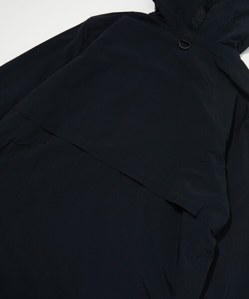 NIKE（ナイキ）の「NIKE/ナイキ EXCLUSIVE NIKE PARKA/別注 ナイキパーカー（ステンカラーコート・メンズ・ブラック・X-LARGE/SMALL/LARGE/XX-LARGE/MEDIUM）」の18枚目の写真