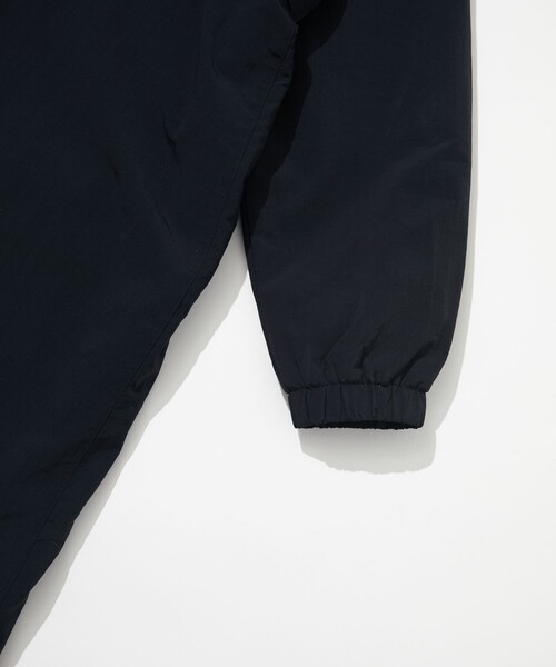 NIKE（ナイキ）の「NIKE/ナイキ EXCLUSIVE NIKE PARKA/別注 ナイキパーカー（ステンカラーコート・メンズ・ブラック・X-LARGE/SMALL/LARGE/XX-LARGE/MEDIUM）」の17枚目の写真