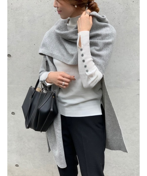 Day and Grade（デイアンドグレイド）の「カシミア混エレガンスグレーショール（ストール/ショール・レディース・グレー・FREE）」の8枚目の写真