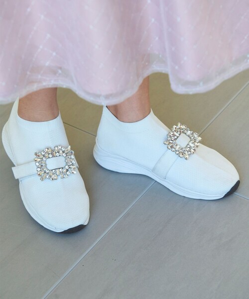 Feroux（フェルゥ）の「ビジュー付きニット スニーカー（スニーカー・レディース・ブラック系/ホワイト系・LARGE/MEDIUM）」の8枚目の写真