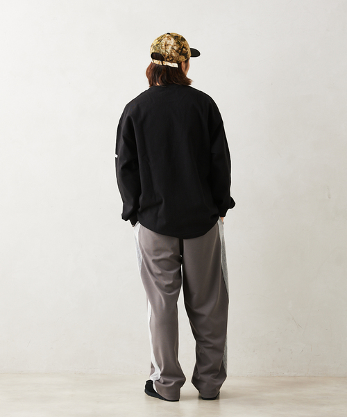 JOURNAL STANDARD relume（ジャーナルスタンダード　レリューム）の「【HARDIN KNITWEAR/ハーディンニットウェア】ヘビーウェイト 長袖Tシャツ（Tシャツ/カットソー・メンズ・ブラック/グリーン/アイボリー・LARGE/MEDIUM）」の11枚目の写真