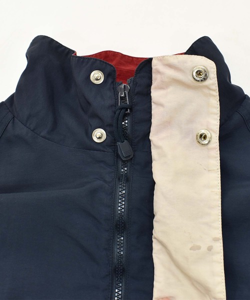 VINTAGE（ヴィンテージ）の「【ヴィンテージ古着】90's Hard Rock CAFE/ハードロックカフェ ロゴ刺繍 ナイロンジャケット（ナイロンジャケット・メンズ・ネイビー・LARGE）」の9枚目の写真