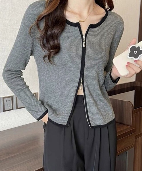 Miniministore(ミニミニストア)の「ダブルジップ 長袖ニットカーディガン(ニット/セーター・レディース・ベージュ/グレー/オフホワイト/ブラック/ネイビー・FREE)」の4枚目の写真