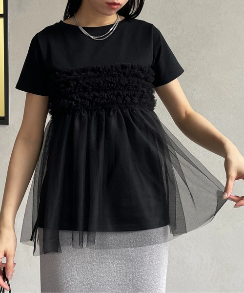 Thevon(ゼボン)の「フリルチュールドッキング半袖プルオーバー(Tシャツ/カットソー・レディース・ベージュ/ブラック/ライトグレー/オフホワイト・FREE)」の14枚目の写真