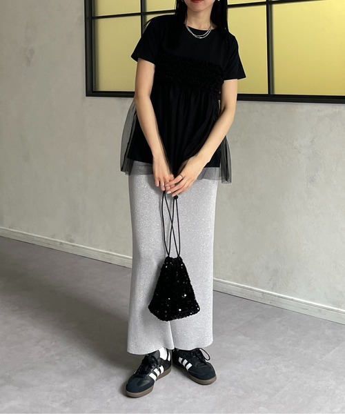 Thevon(ゼボン)の「フリルチュールドッキング半袖プルオーバー(Tシャツ/カットソー・レディース・ベージュ/ブラック/ライトグレー/オフホワイト・FREE)」の15枚目の写真