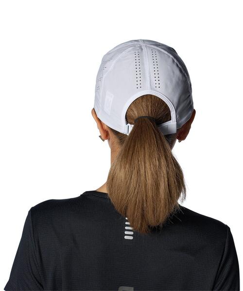 UNDER ARMOUR(アンダーアーマー)の「UAアイソチル ローンチ アジャスタブル キャップ(ランニング/レディース)(キャップ・レディース・ホワイト・ONESIZE)」の4枚目の写真