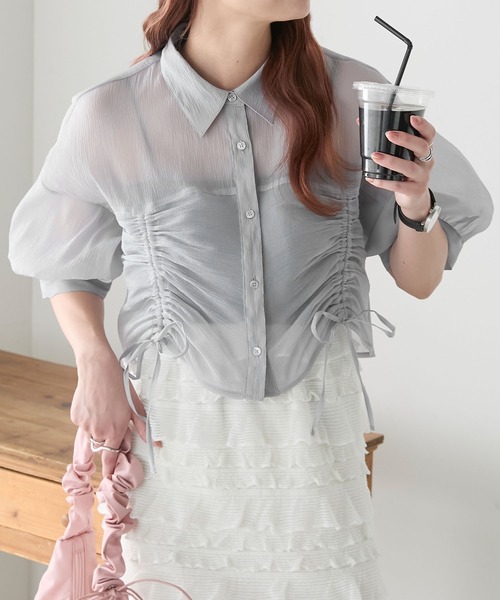BONLECILL（ボンルシール）の「シアードロストボリュームスリーブリボンシャツ（シャツ/ブラウス・レディース・イエロー/ピンク/オフホワイト/ライトグレー・FREE）」の2枚目の写真