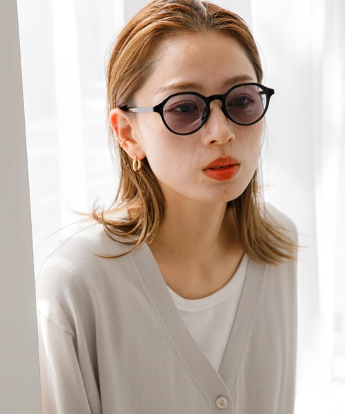 URBAN RESEARCH Sonny Label(アーバンリサーチサニーレーベル)の「調光レンズサングラス(サングラス・レディース・ブラック/ブラウン・ONE)」の3枚目の写真