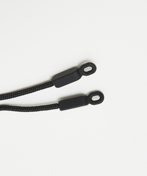 IZIPIZI(イジピジ)の「IZIPIZI DAILY CORD(サングラス・レディース・アイボリー/スモークピンク/セージグリーン/ブラック/インディゴブルー・フリー)」の10枚目の写真