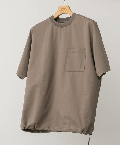 URBAN RESEARCH DOORS(アーバンリサーチドアーズ)の「『吸水速乾/イージーケア/接触冷感』クイックドライ ワッフルメッシュ Tシャツ(Tシャツ/カットソー・メンズ・ライトグレー/モカ/ブラック・MEDIUM/LARGE)」の10枚目の写真