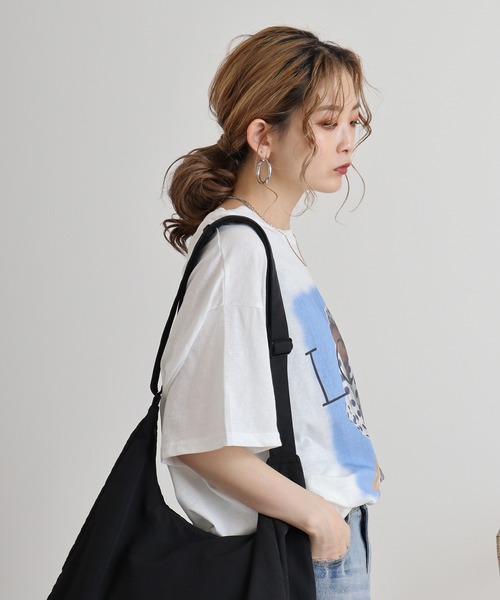 FUNALIVE(ファンアライブ)の「je crois soi ドッグプリントオーバーサイズプルオーバー(Tシャツ/カットソー・レディース・オフホワイト/ピンク・FREE)」の5枚目の写真