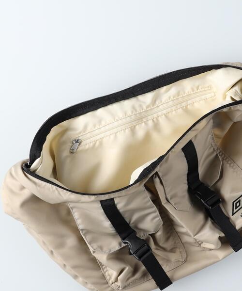 Right-on（ライトオン）の「UMBRO(アンブロ)ダブルポケットショルダーバッグ（ショルダーバッグ・レディース・ライトベージュ/ブラック・フリー）」の12枚目の写真