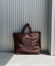 LANVIN en Bleu | パデッドロゴBIGバッグ(トートバッグ)