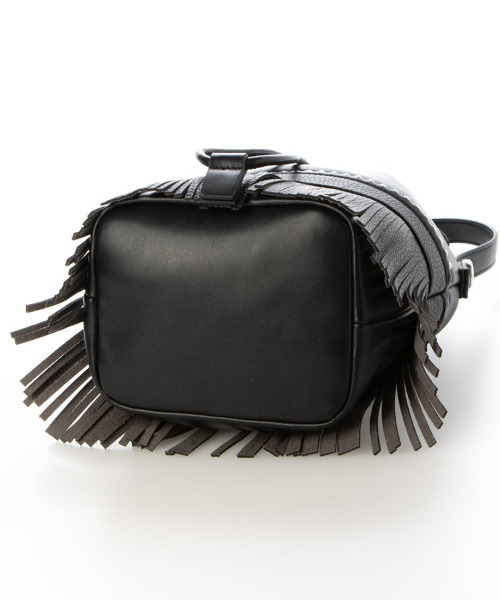 cache cache（カシュ カシュ）の「カシュカシュ cachecache / ボールチェーンポイントタッセルドロストショルダー（ショルダーバッグ・レディース・ブラック/シルバー/ベージュ系その他・FREE）」の7枚目の写真