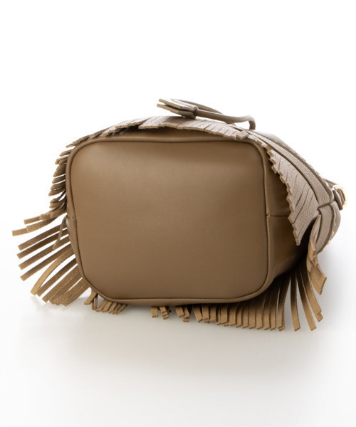 cache cache（カシュ カシュ）の「カシュカシュ cachecache / ボールチェーンポイントタッセルドロストショルダー（ショルダーバッグ・レディース・ブラック/シルバー/ベージュ系その他・FREE）」の13枚目の写真