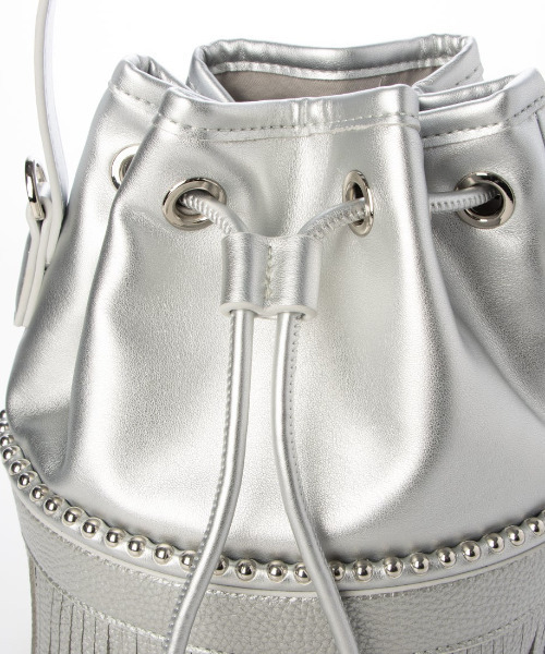 cache cache（カシュ カシュ）の「カシュカシュ cachecache / ボールチェーンポイントタッセルドロストショルダー（ショルダーバッグ・レディース・ブラック/シルバー/ベージュ系その他・FREE）」の4枚目の写真