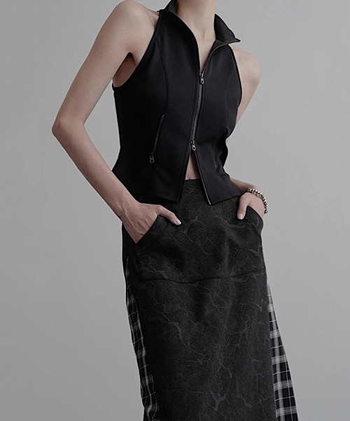 chuclla(チュクラ)の「【CHENTAITAI】マルチway ジップハイネックトップ CTW24a003(その他トップス・レディース・ベージュ/ブラック・M)」の12枚目の写真