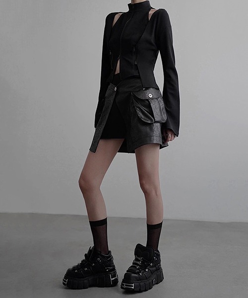 chuclla(チュクラ)の「【CHENTAITAI】マルチway ジップハイネックトップ CTW24a003(その他トップス・レディース・ベージュ/ブラック・M)」の20枚目の写真